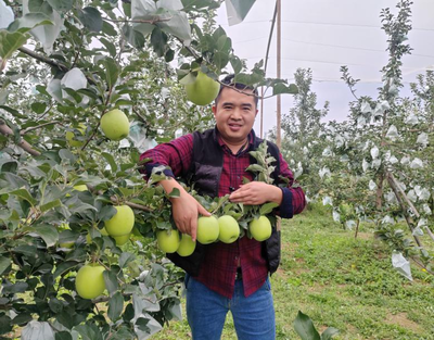 宜君县高素质农民谭战 从英语专业到田间地头的创业转型之路